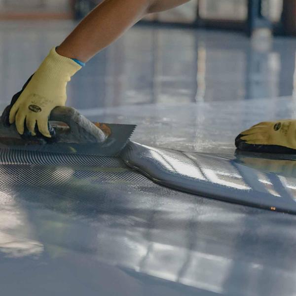 Epoksidinės ir poliuretaninės grindys iliustracinis paveiksliukas 4